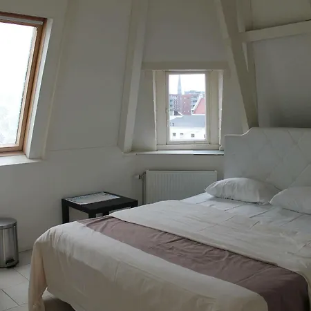 Zaanse Hostel *